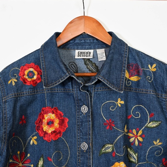 Chico’s Beautiful Whimsical Vibrant Floral Embroidered Denim jacket Sz 3 / XL/16 - Picture 7 of 12